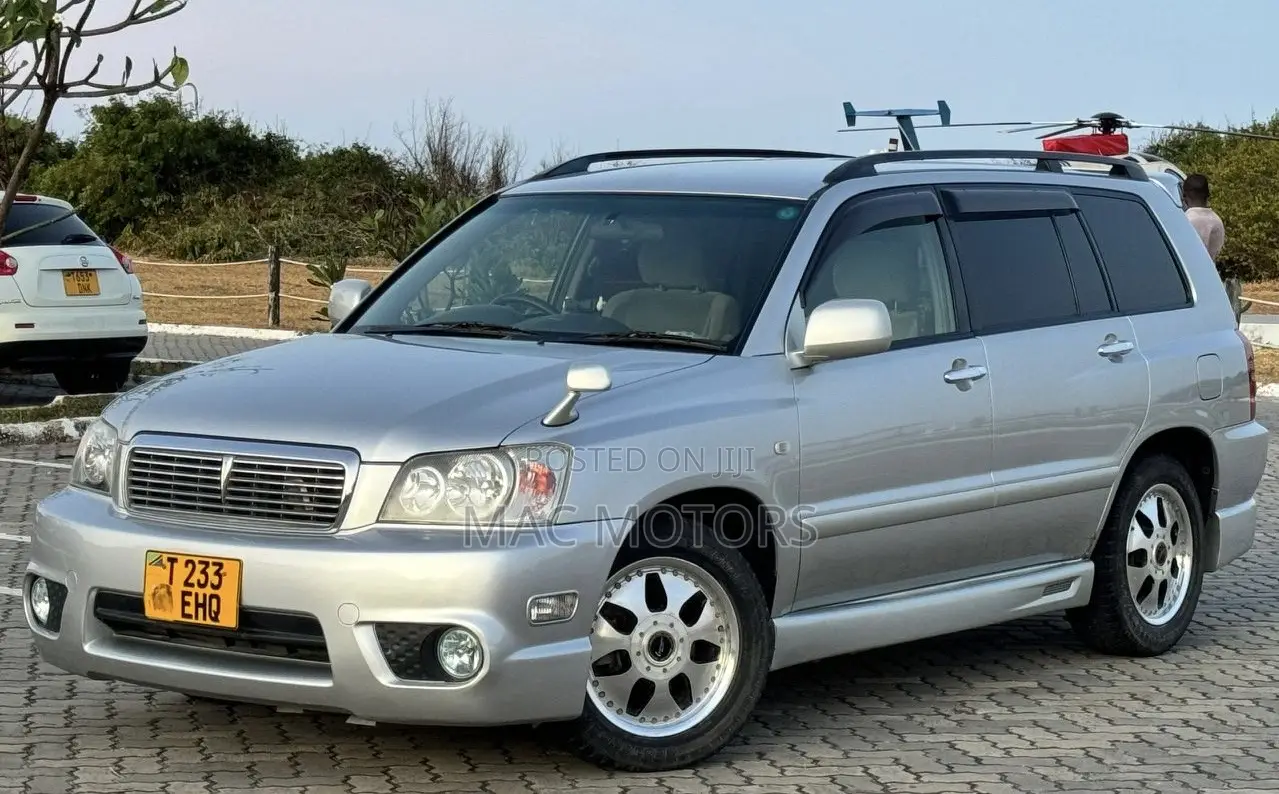 Toyota Kluger 2001 Silver