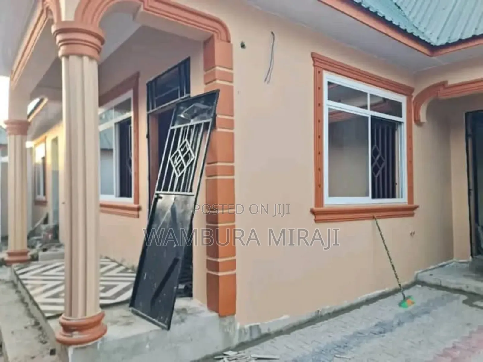 Furnished 4bdrm Block of Flats in House, Temeke for sale
