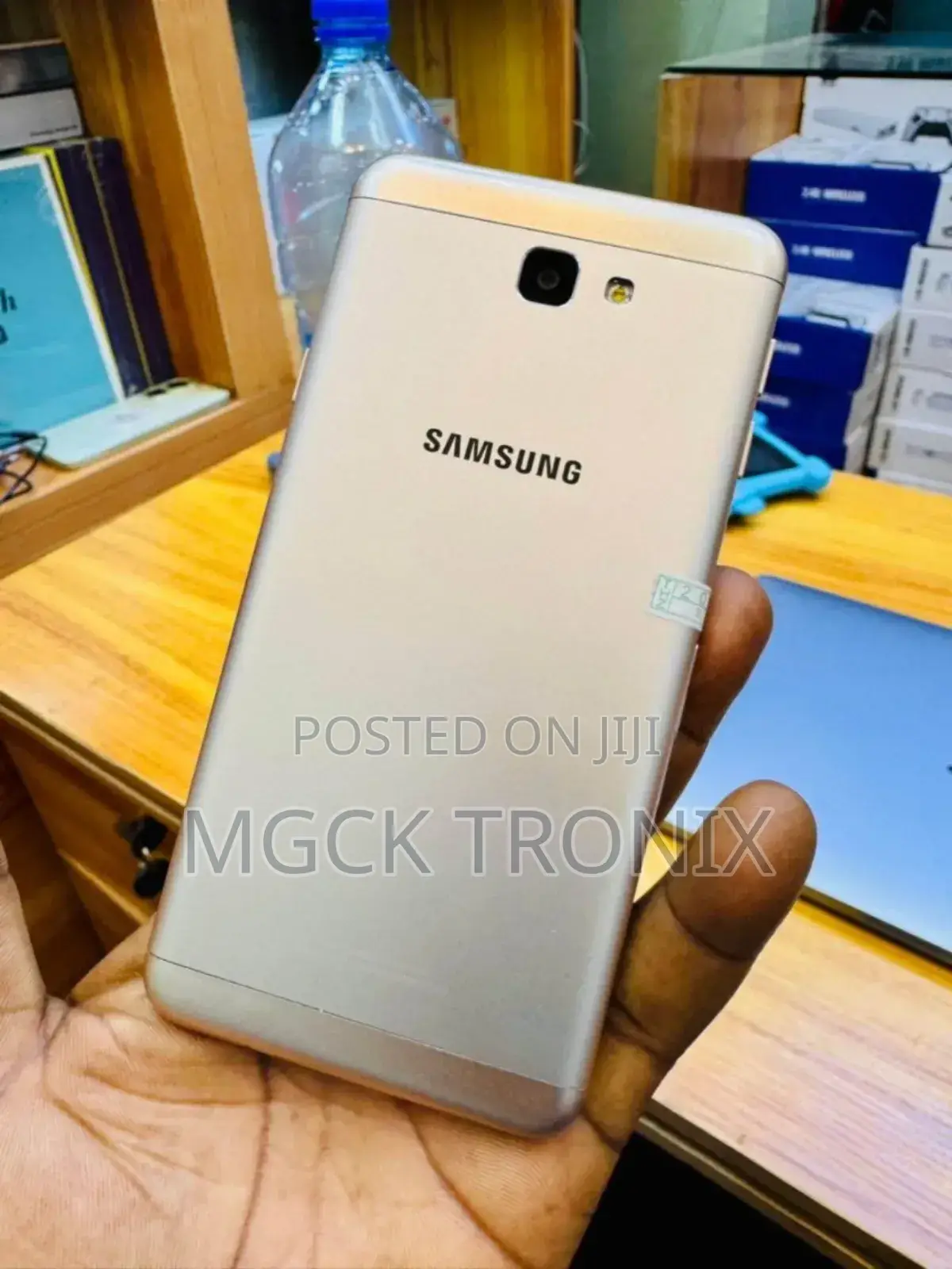 Samsung Galaxy J7 32 GB Gray
