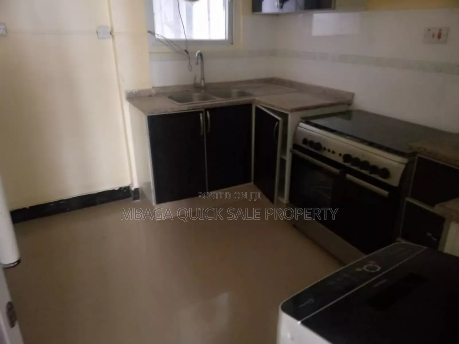 3bdrm Apartment in Upanga for sale