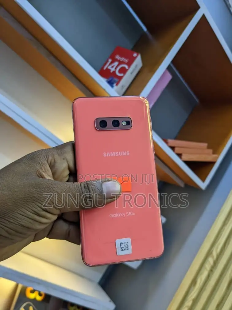 Samsung Galaxy S10e 128 GB Orange
