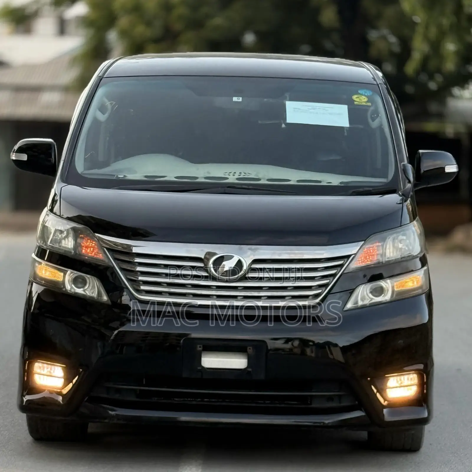 Toyota Vellfire 2010 Black