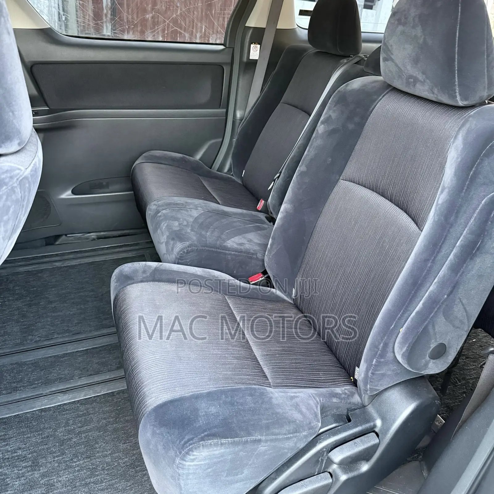 Toyota Vellfire 2010 Black