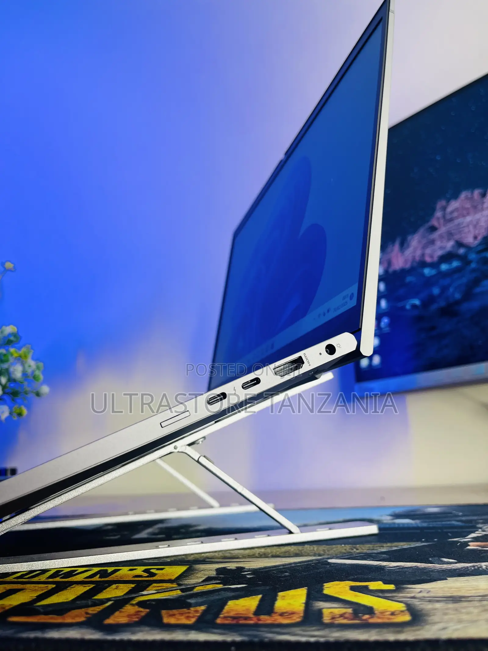 New Laptop HP ZBook Firefly G8 8GB Intel Core I5 SSD 256GB