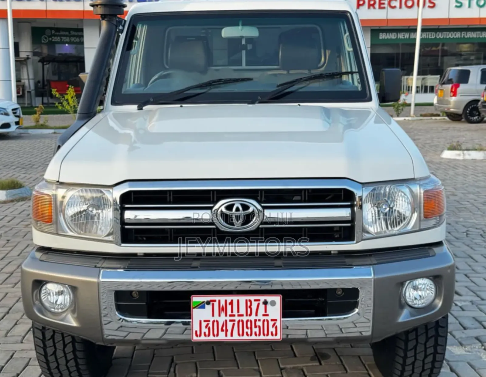 Toyota Land Cruiser 2018 White