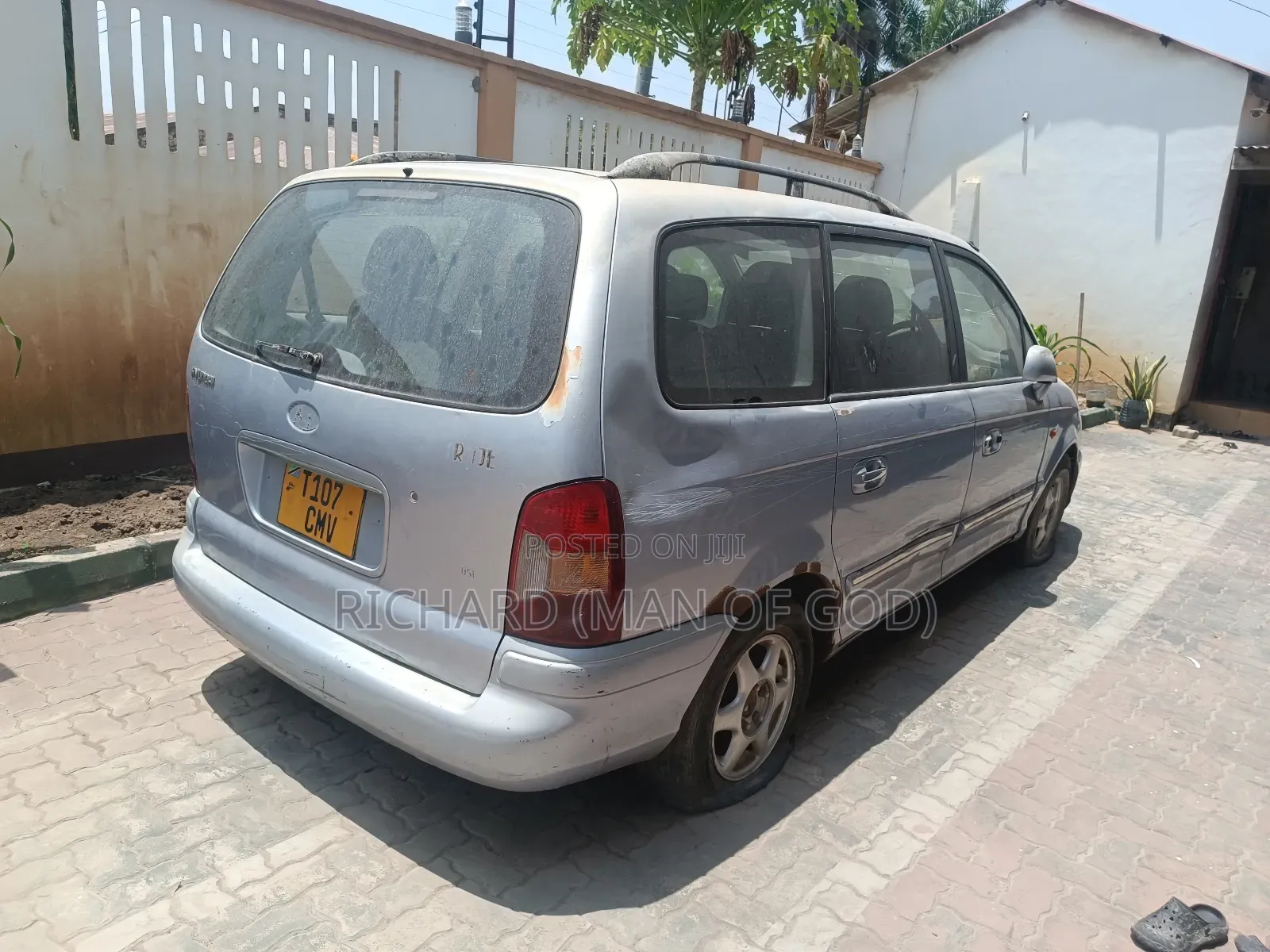 Hyundai Trajet 2005 Silver