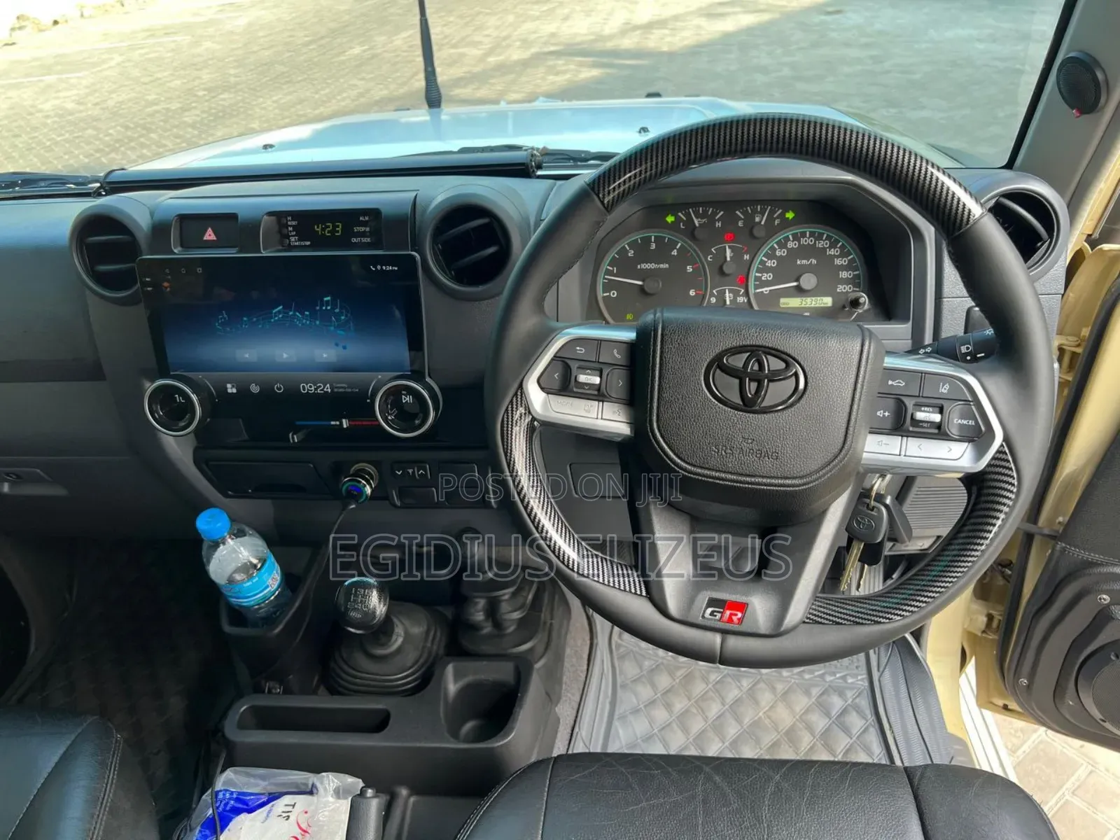 Toyota Land Cruiser 2019 Gold