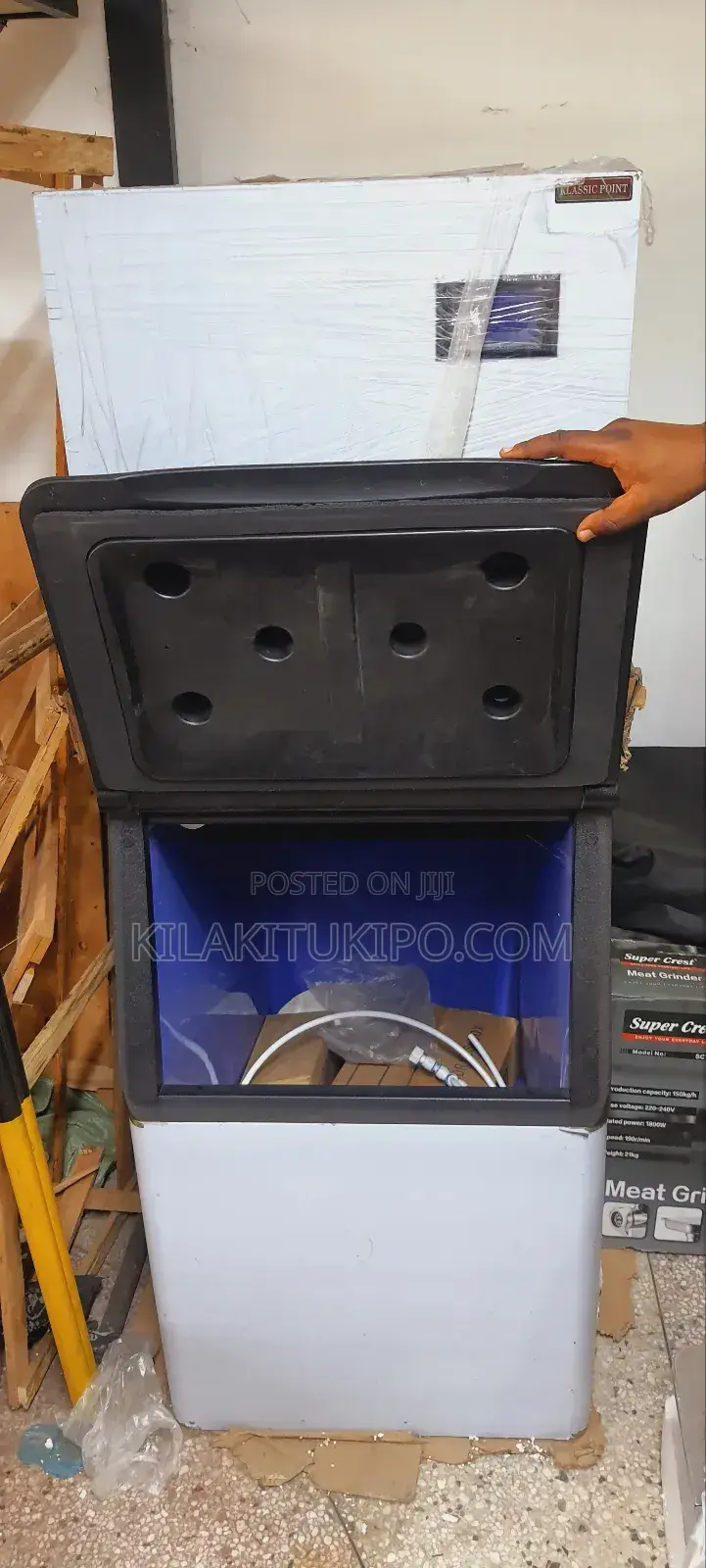 Commercial Ice Maker 200