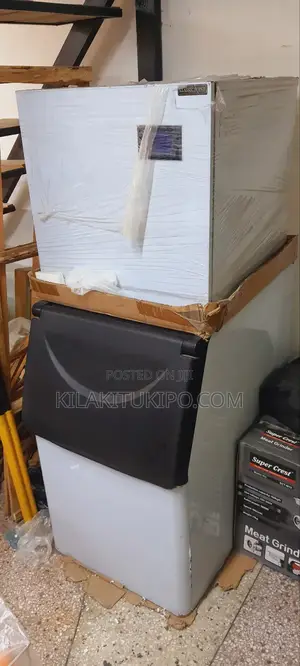 Commercial Ice Maker 200