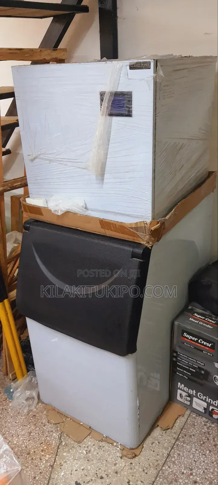 Commercial Ice Maker 200