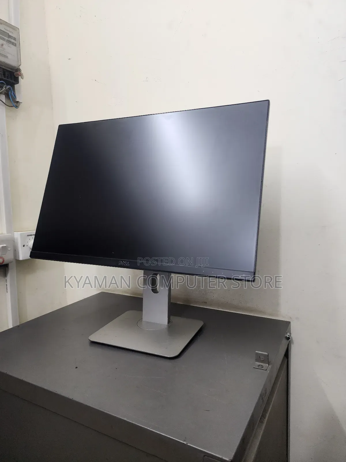 Monitor Dell Frame Less 24nch