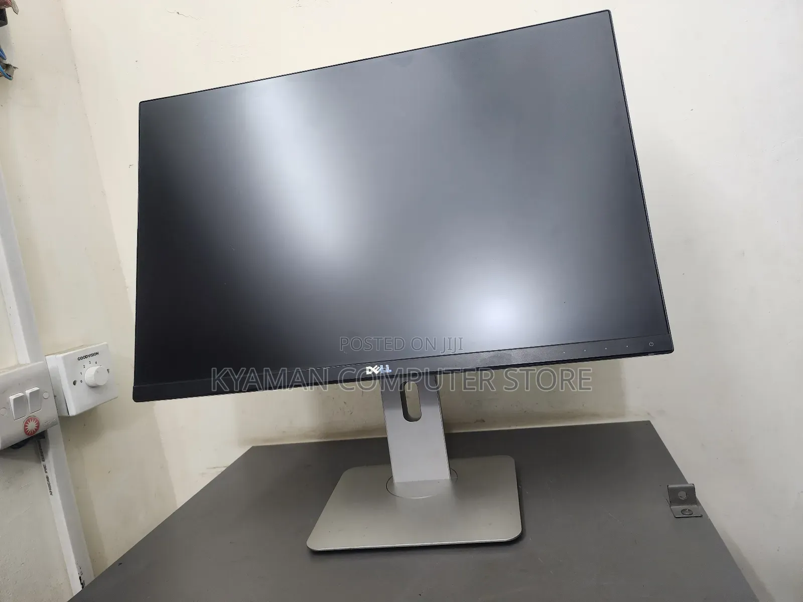 Monitor Dell Frame Less 24nch