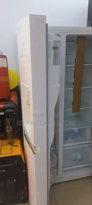 White LG Refrigerator 641L Leniar Inverter Door in Door