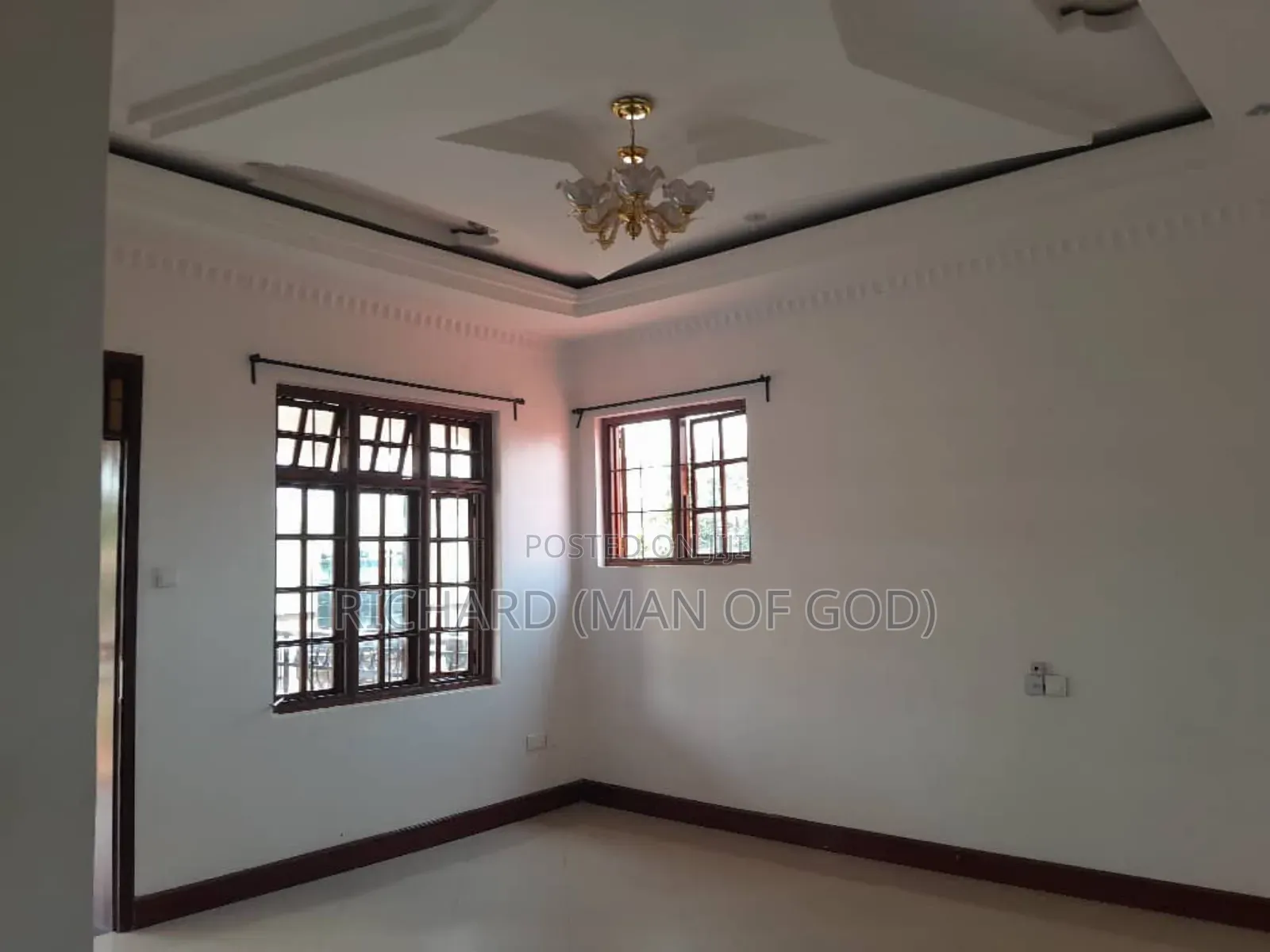5bdrm Bungalow in Central Business Area for rent