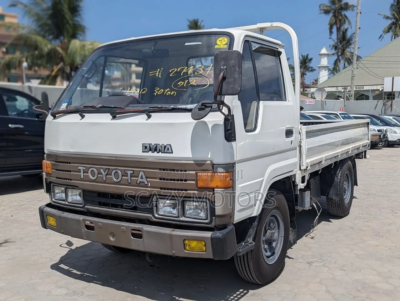 Toyota Dyna 1995 White