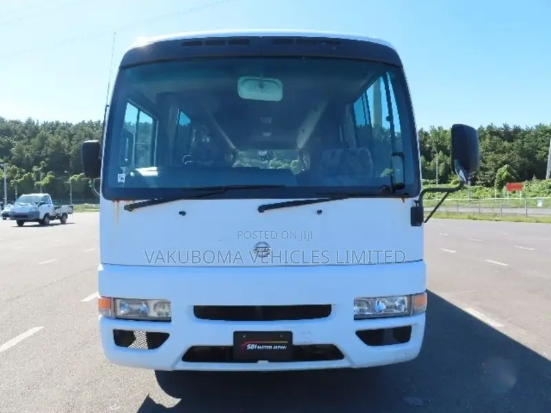 Nissan Civilian 2003 White