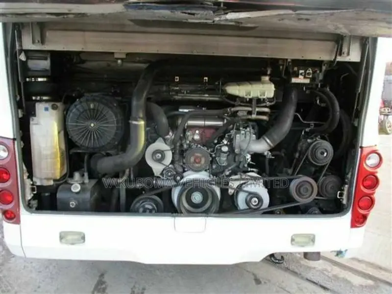 Isuzu Executive Bus 2009 White
