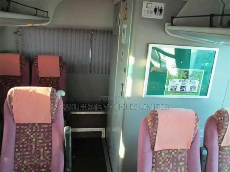 Isuzu Executive Bus 2009 White