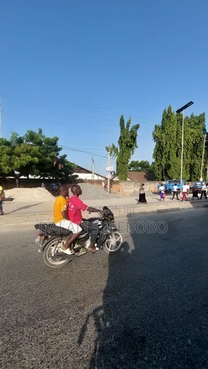 1hecta It Look at Tarmac Mwenge Traffic Light