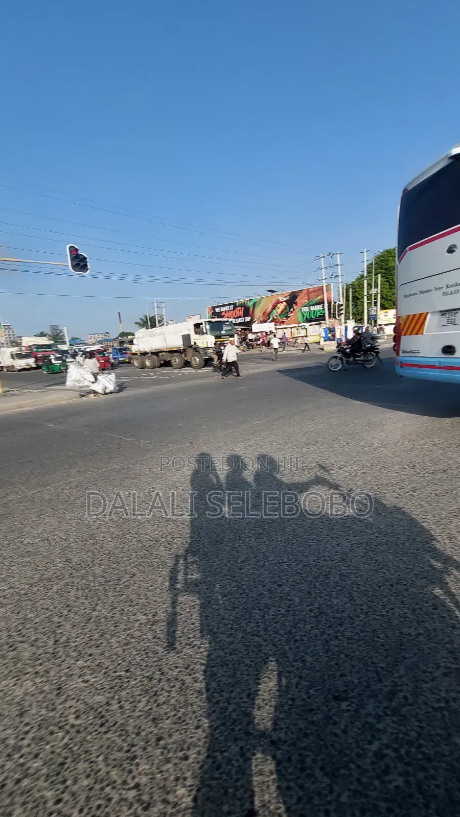 1hecta It Look at Tarmac Mwenge Traffic Light