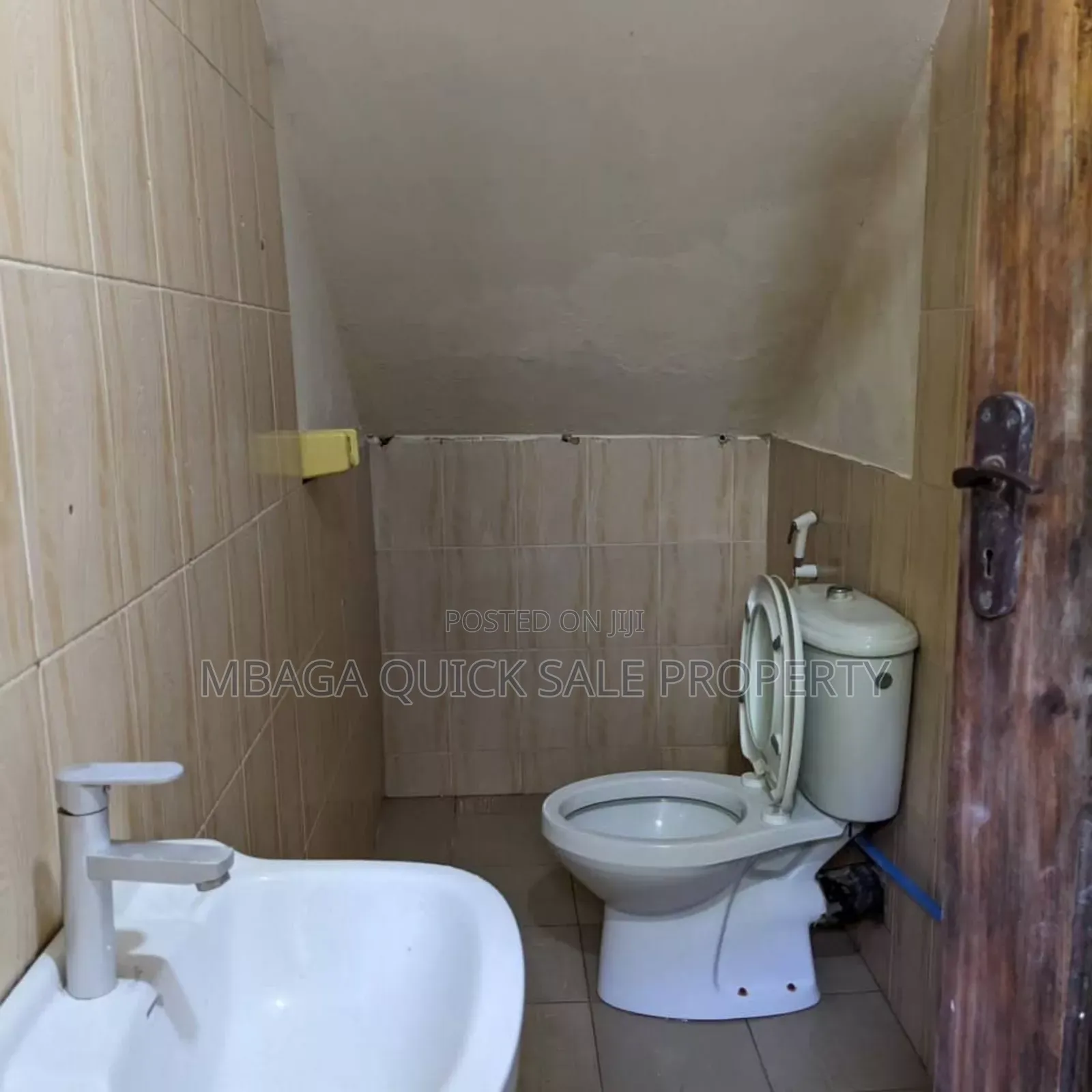 4bdrm House in Mikocheni Regent for rent