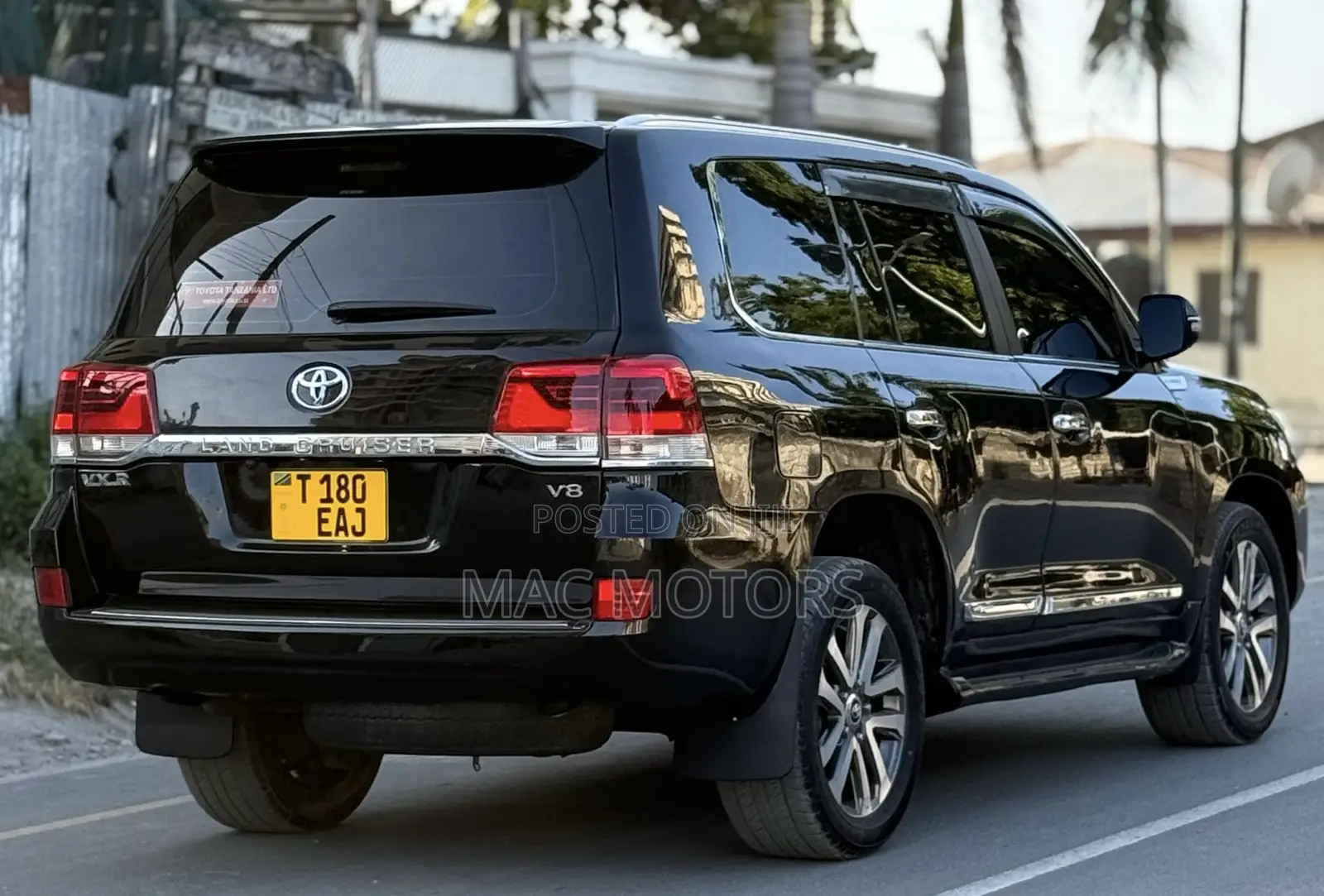 Toyota Land Cruiser 4.5 V8 VXR 2010 Black