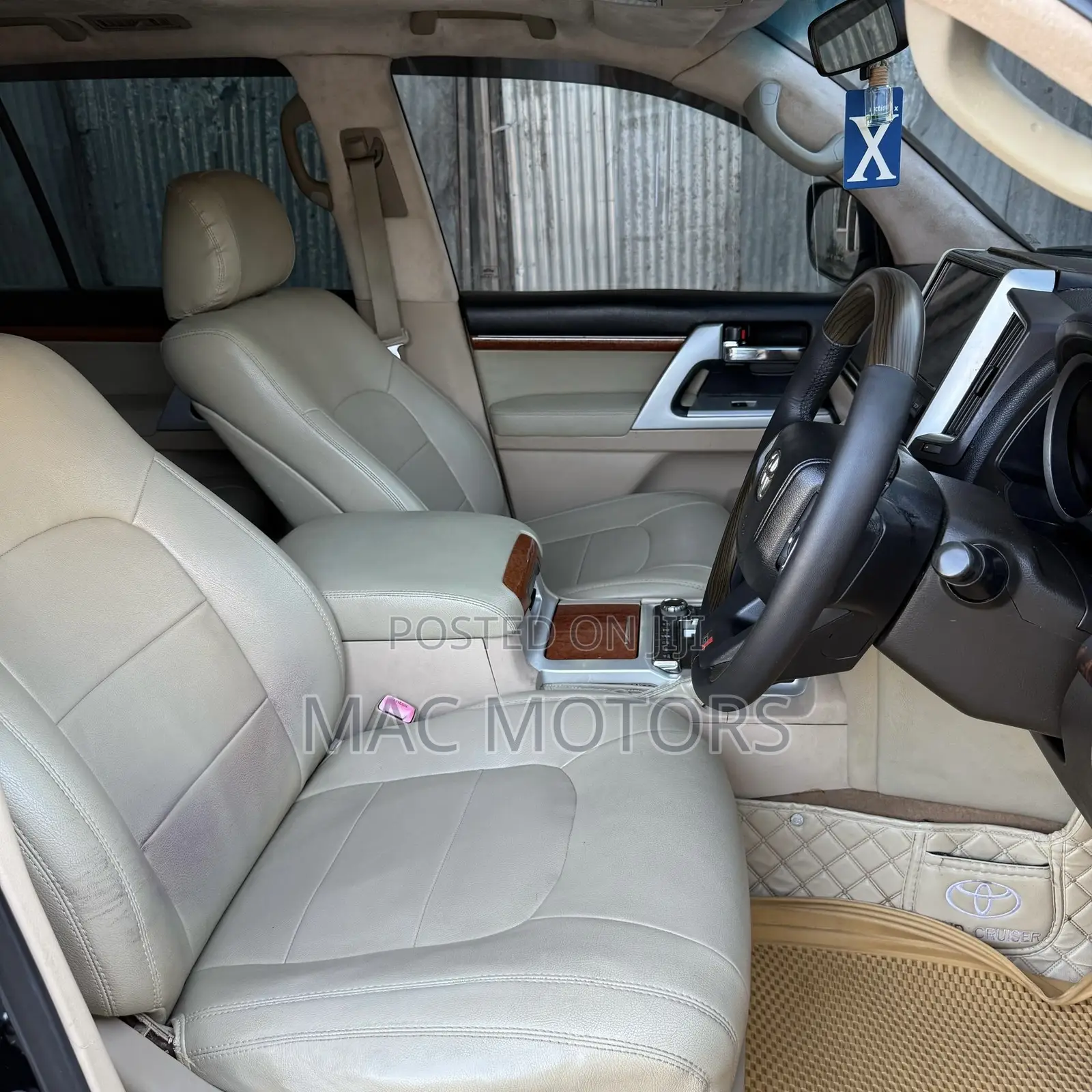 Toyota Land Cruiser 4.5 V8 VXR 2010 Black