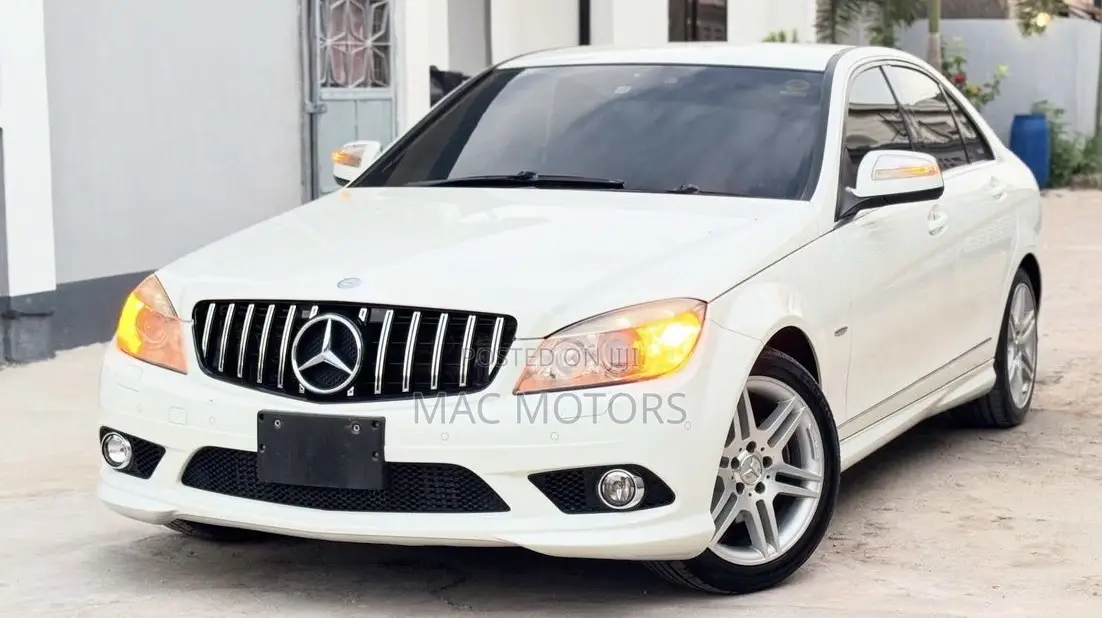 Mercedes-Benz C-Class C 200 Kompressor (W204) 2008 White