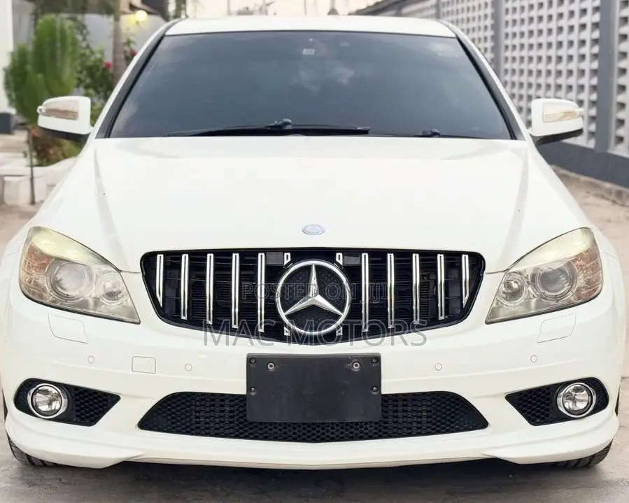 Mercedes-Benz C-Class C 200 Kompressor (W204) 2008 White