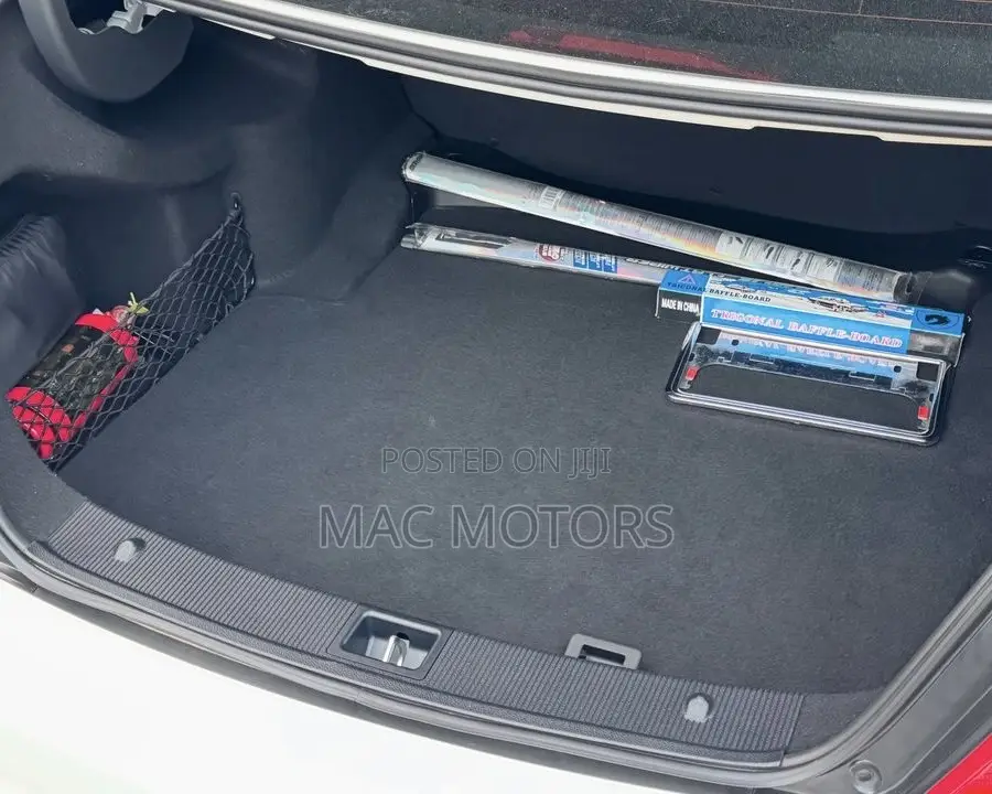 Mercedes-Benz C-Class C 200 Kompressor (W204) 2008 White