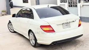 Mercedes-Benz C-Class C 200 Kompressor (W204) 2008 White