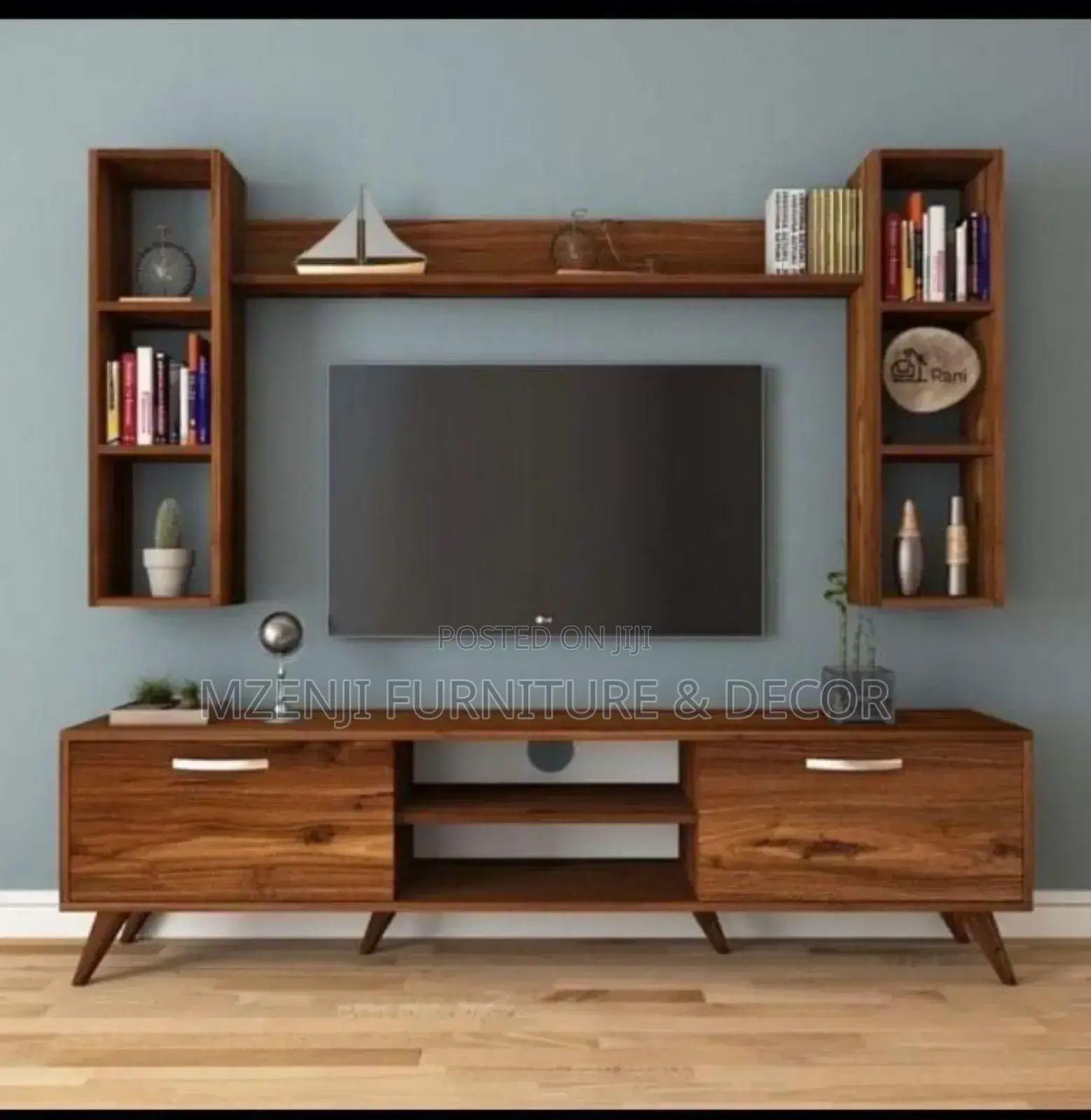 Tv Show Case Simple