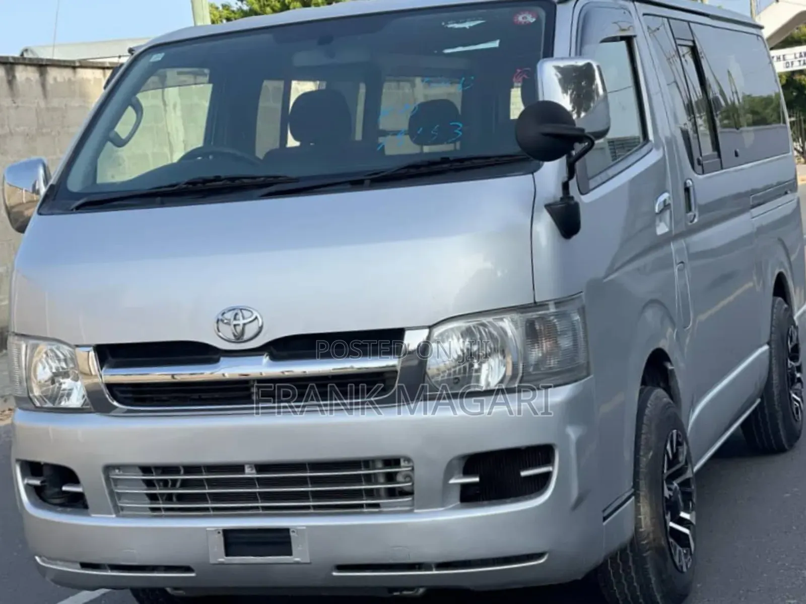 Toyota HiAce 2005 Silver