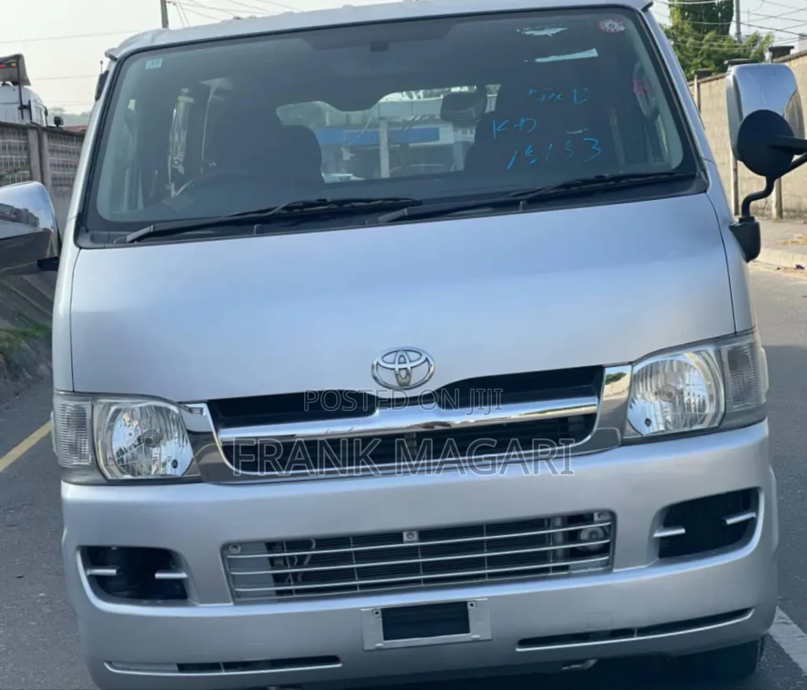 Toyota HiAce 2005 Silver