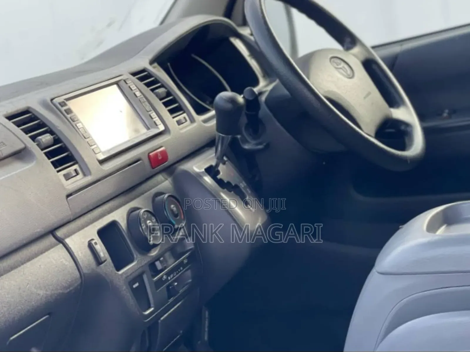 Toyota HiAce 2005 Silver