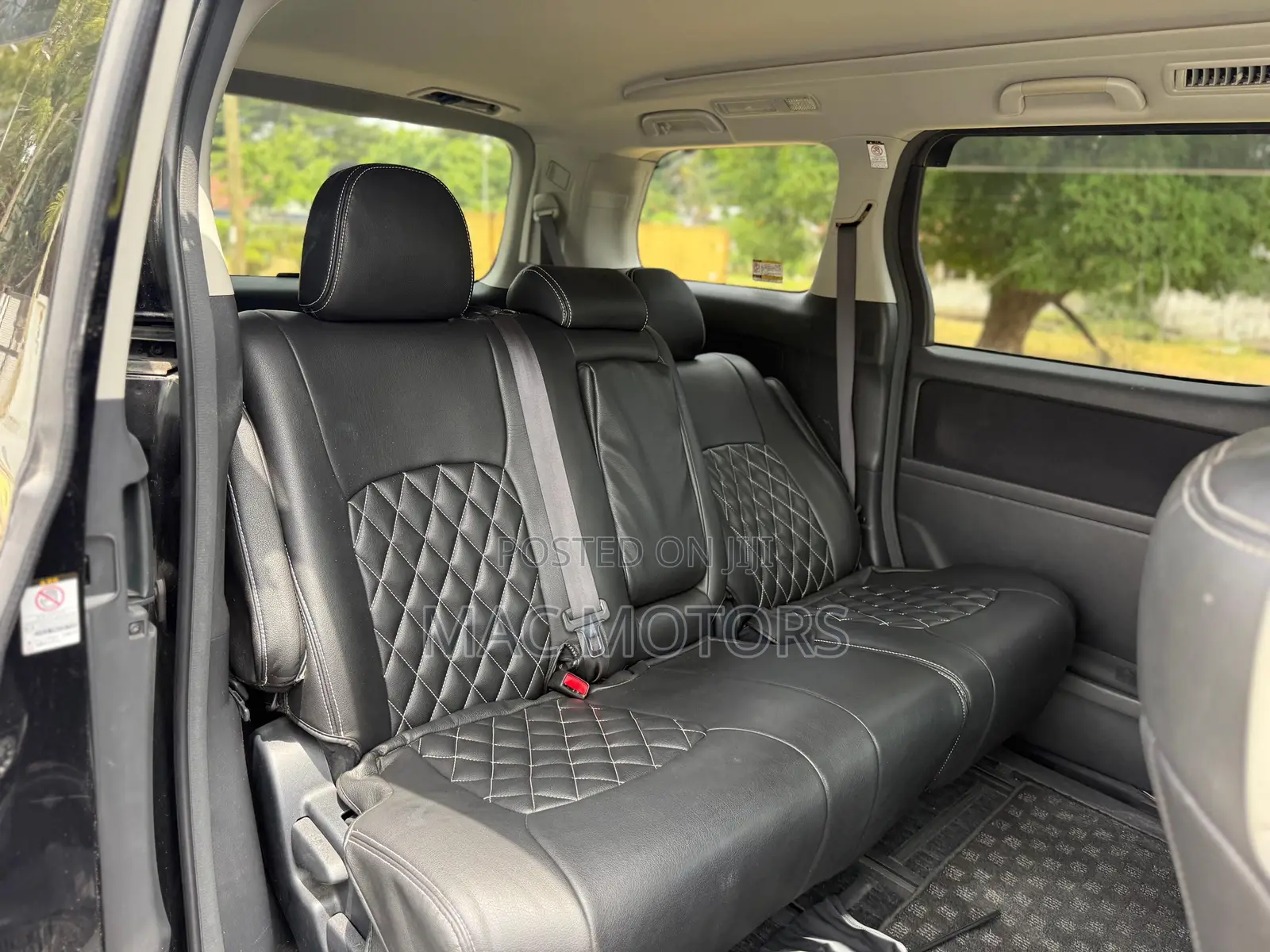 Toyota Vellfire 2010 Matt Black