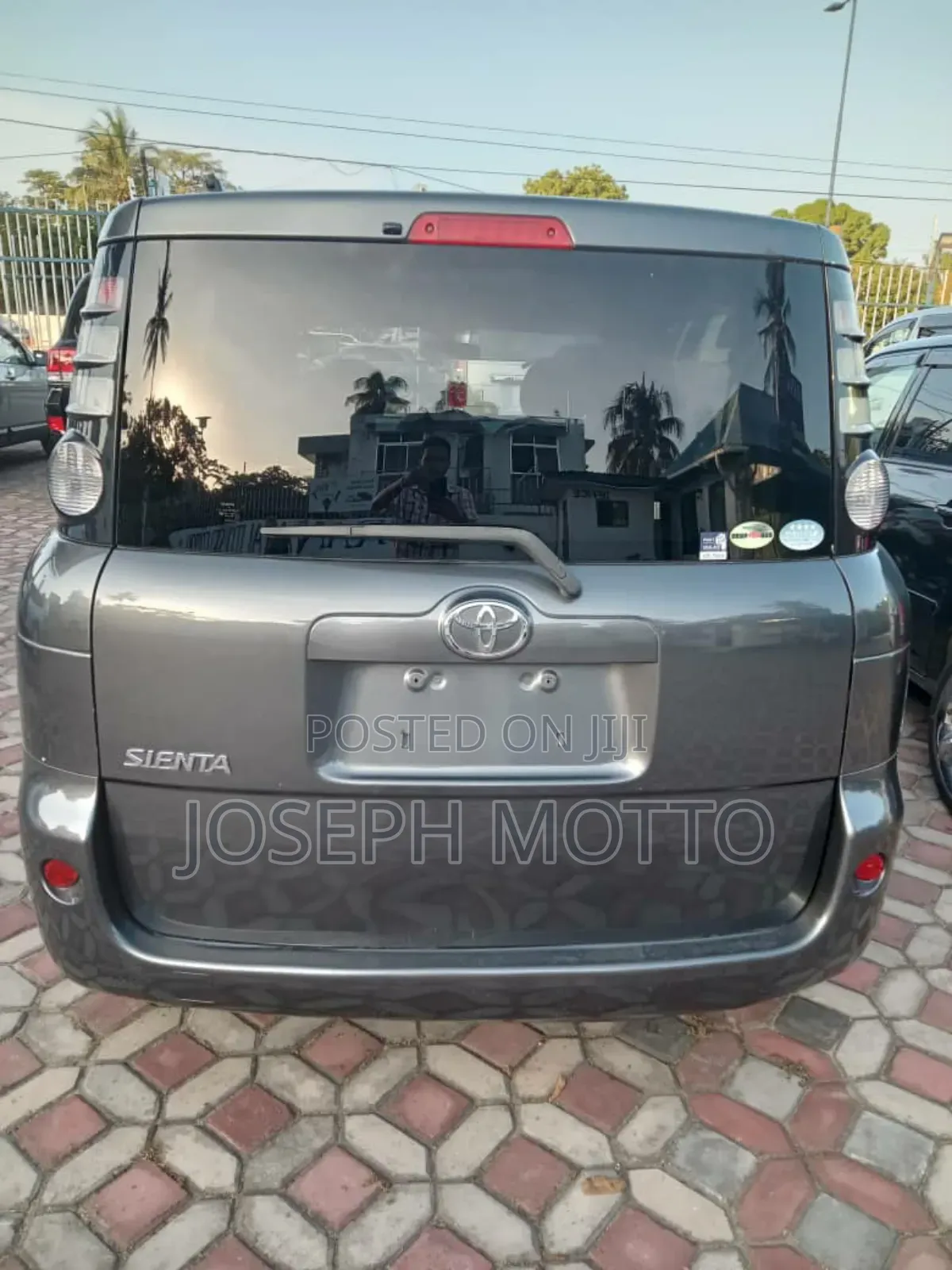 Toyota Sienta 1.5 AWD 2008 Gray