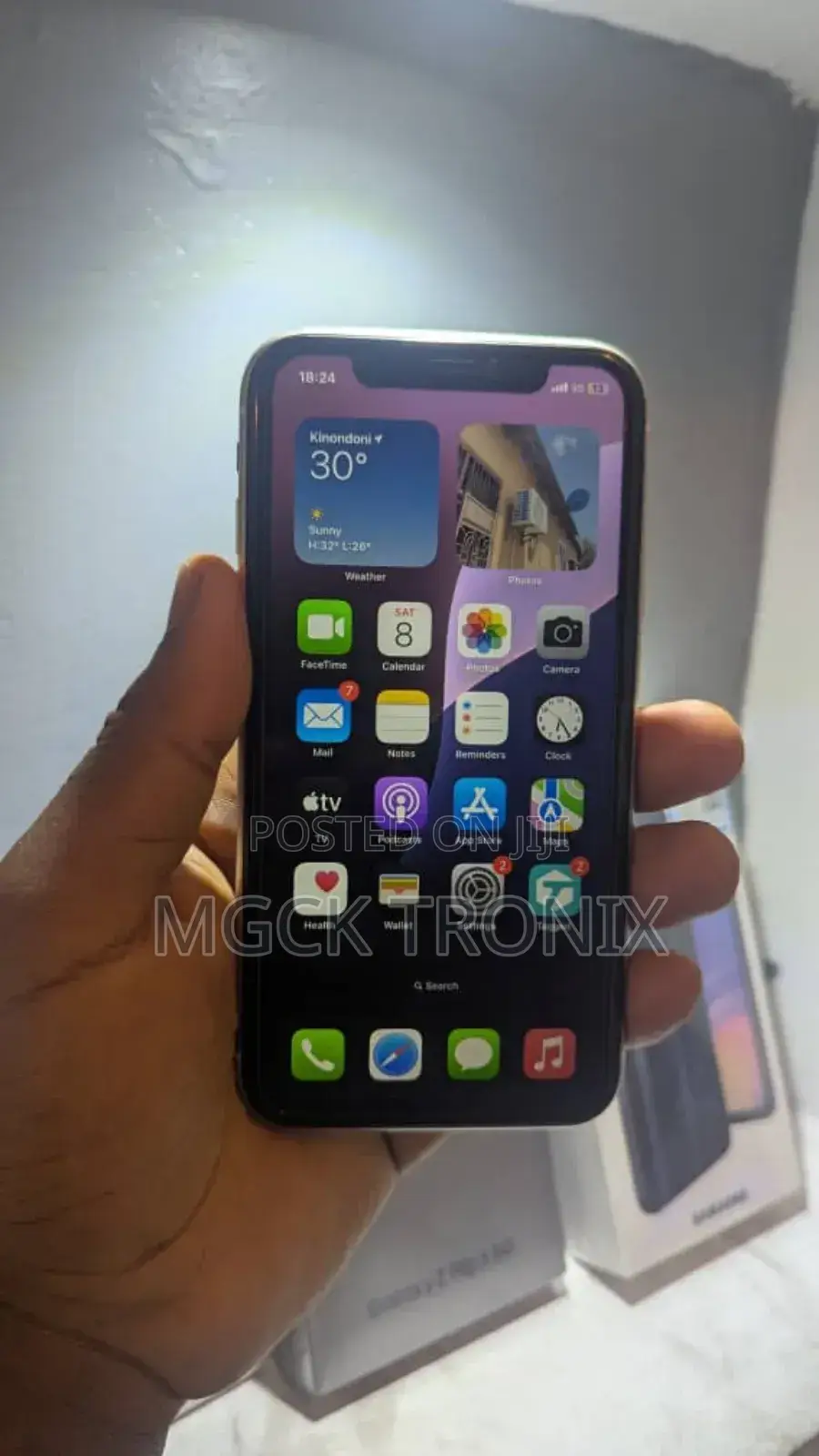 Apple iPhone 11 64 GB Gold