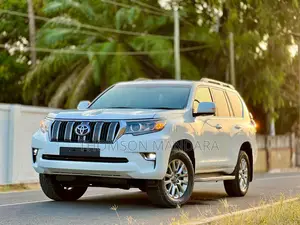 Toyota Land Cruiser Prado 2020 White