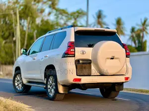 Toyota Land Cruiser Prado 2020 White