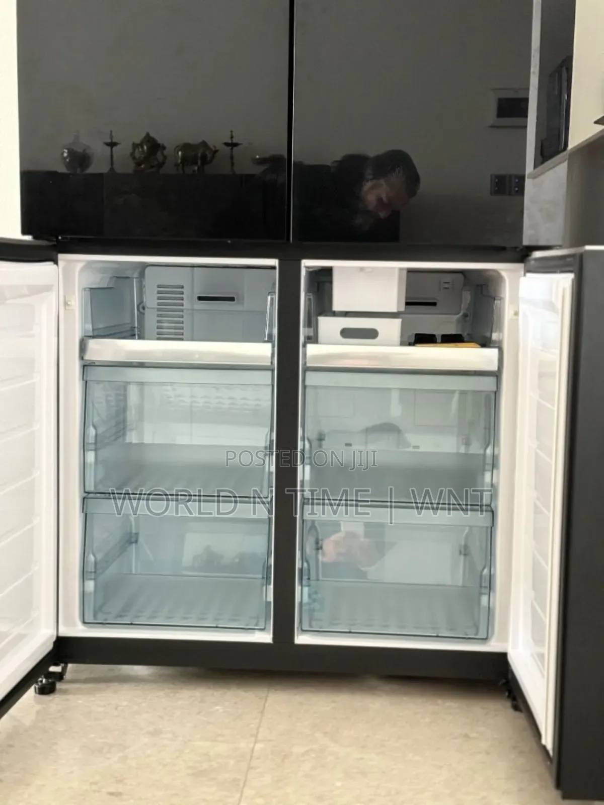 Hitachi R-Wb720pun7bbk
650L Refrigerator Side by Side.