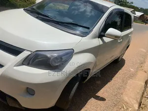Toyota IST 2010 Pearl