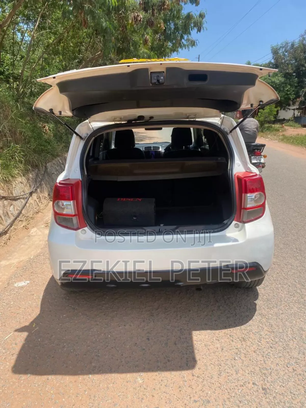 Toyota IST 2010 Pearl