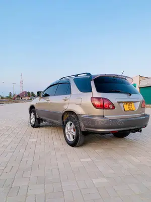 Toyota Harrier 2004 Silver
