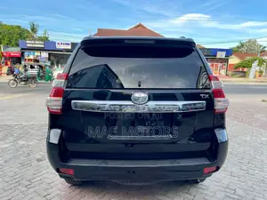 Toyota Land Cruiser Prado 2.8 D-4D 2016 Black