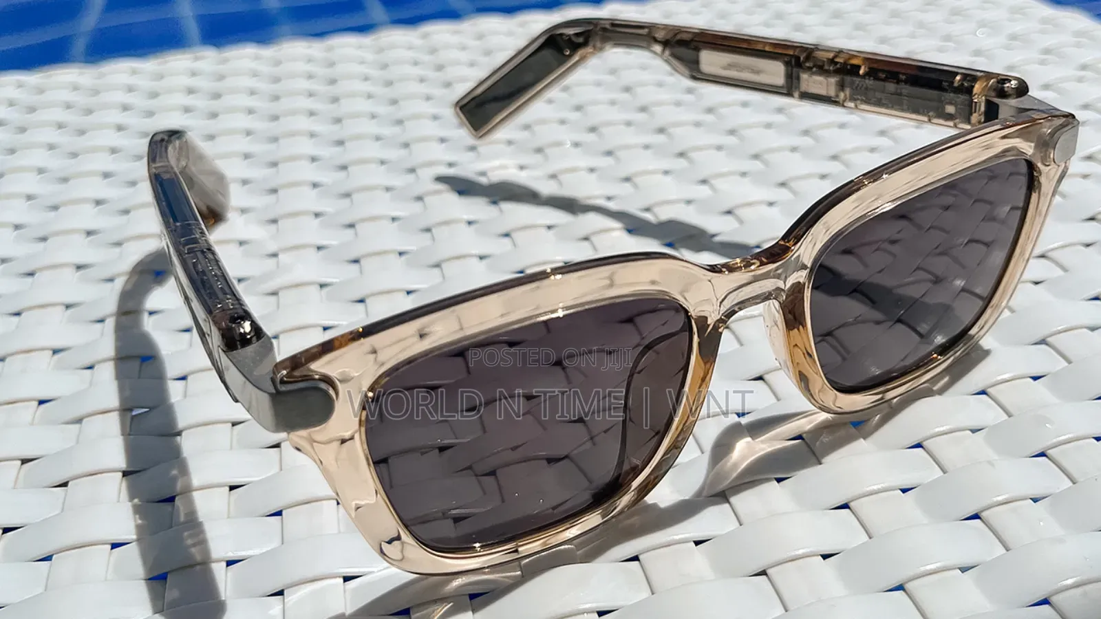 JBL Sound Gear Frames Sun Glasses With Built in Speaker