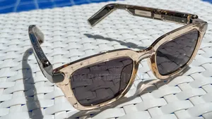 JBL Sound Gear Frames Sun Glasses With Built in Speaker