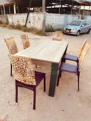 Dinning Table Classic Sana