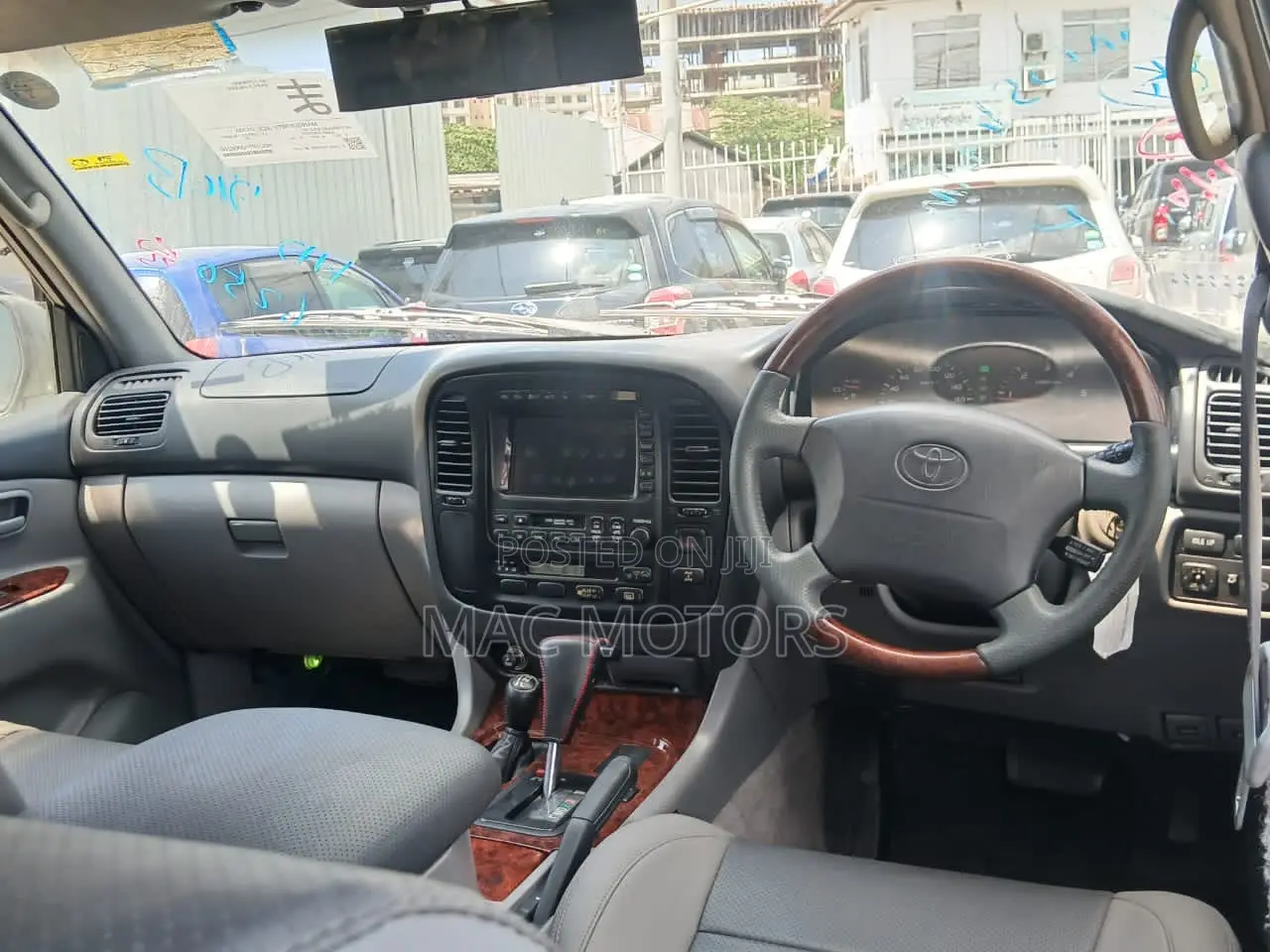 Toyota Land Cruiser HDJ 100 2001 Gray