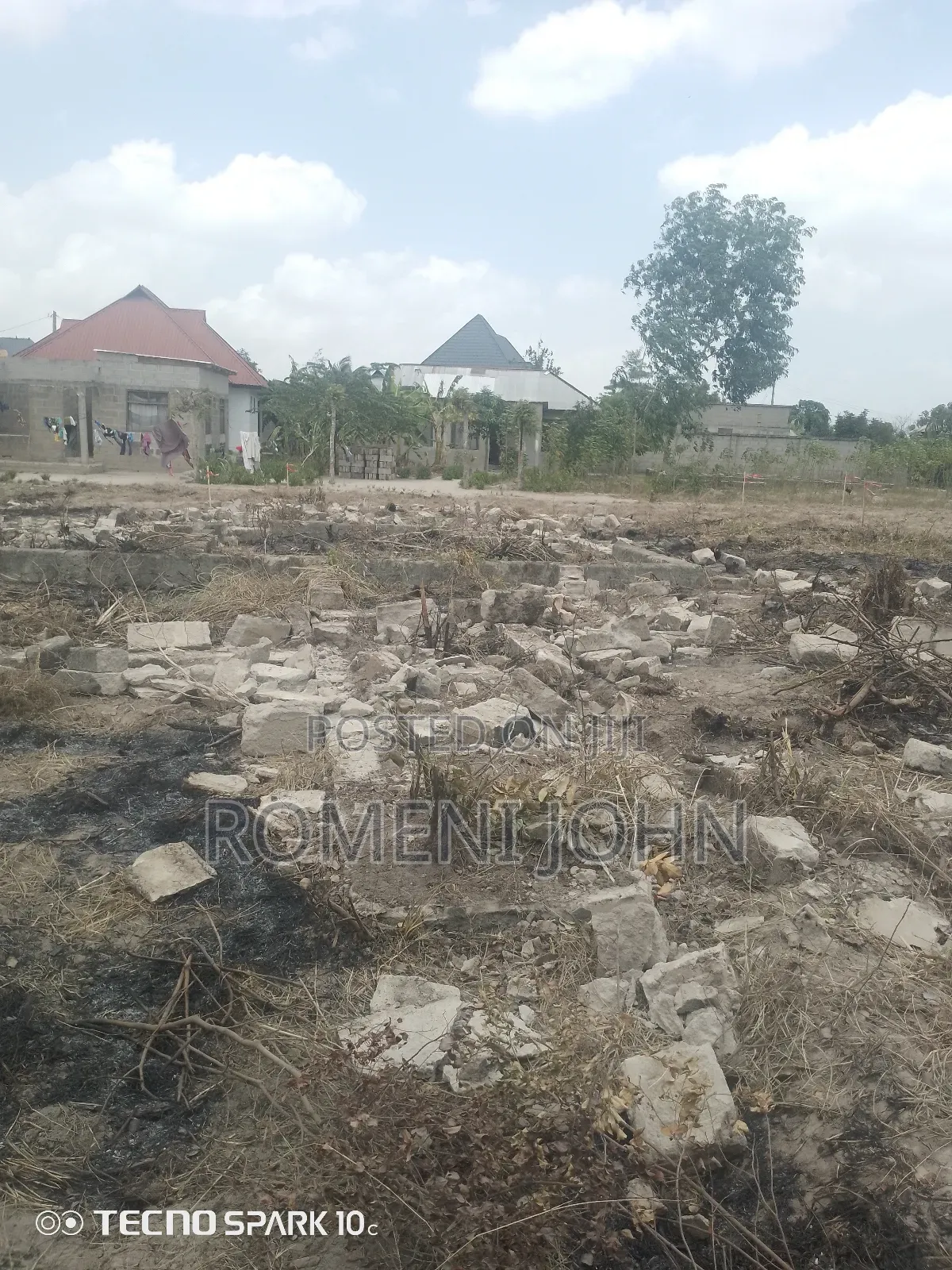 Kiwanja Sqmita 400 Kinauzwa Milioni 10 Majohe Viwege.